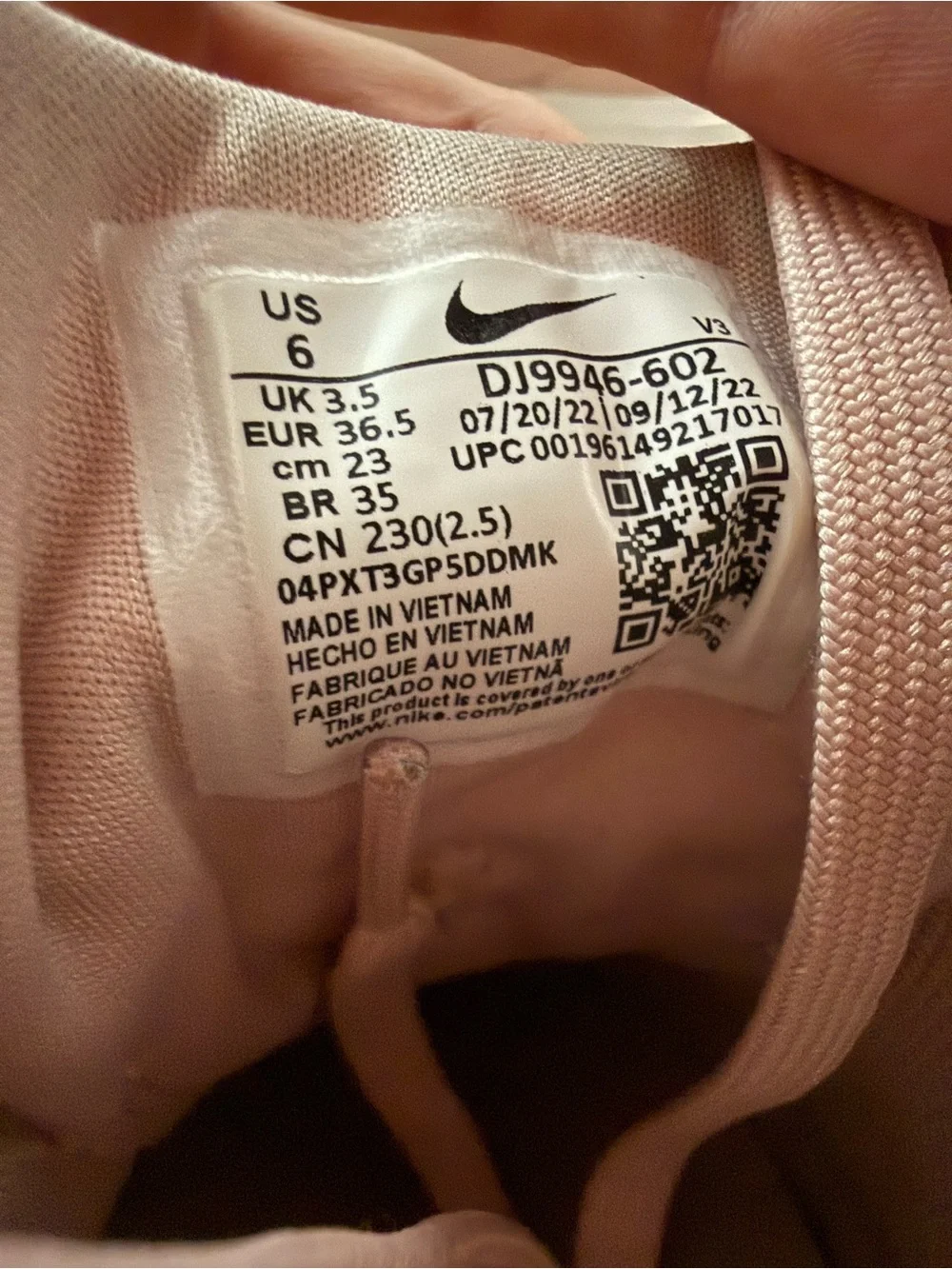 Nike women athletic